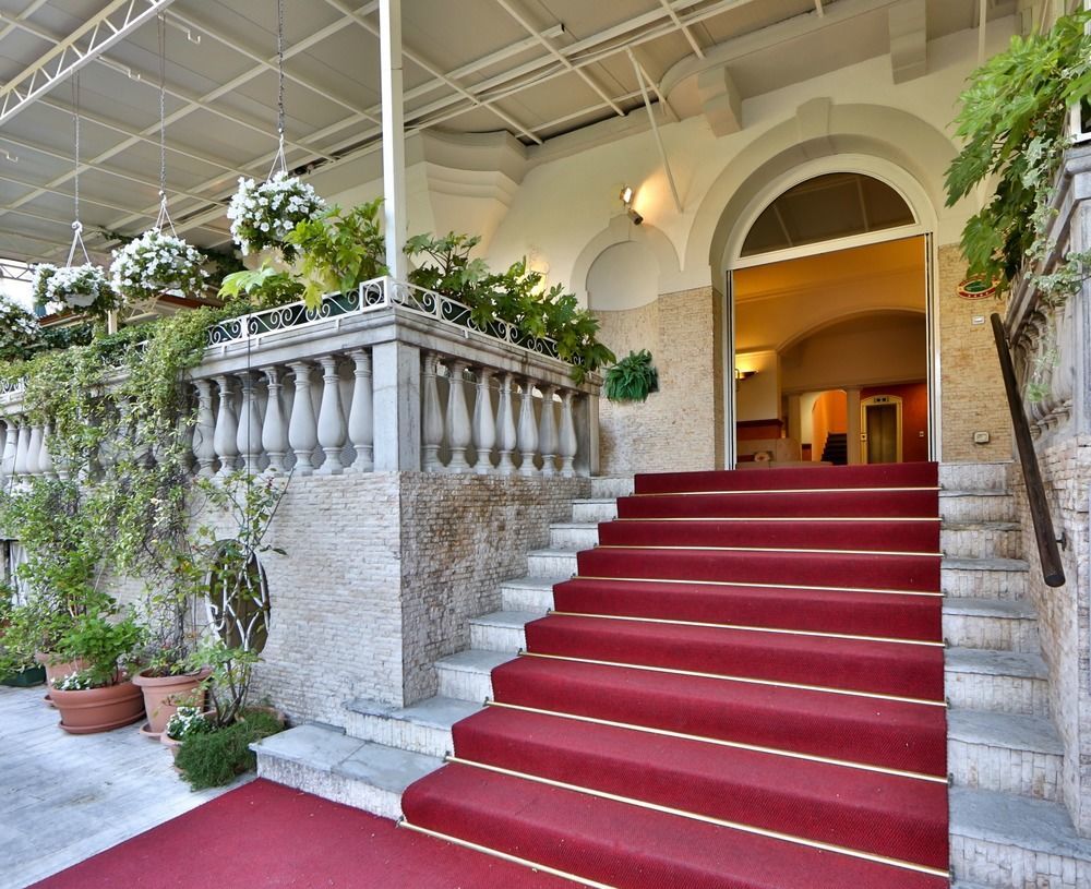Hotel Biasutti Veneţia-Lido Exterior foto